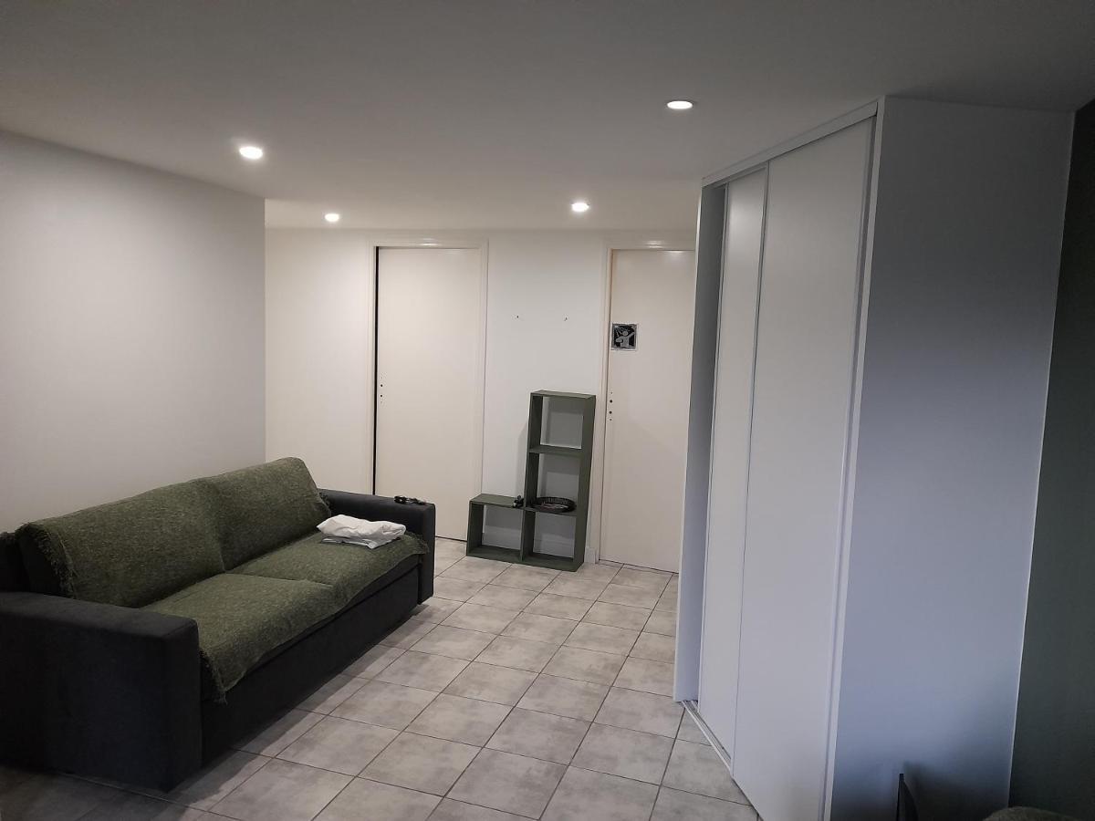 A 5 Mns Du Puy De Dome Avec Vue Imprenable Studio Rez De Jardin 24M2 Neuf A Laschamps Saint-Genes-Champanelle Ngoại thất bức ảnh